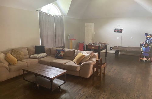 Heritage Park House | Game Night House!
