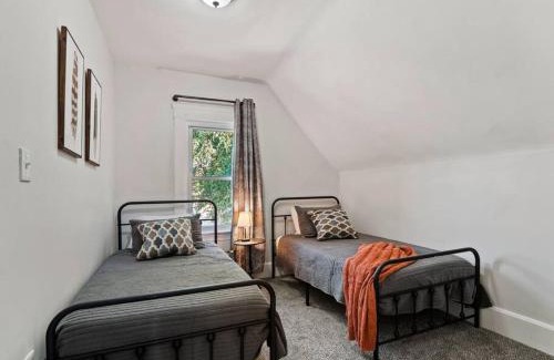 Detroit - Shoreway House | Game Room 7 Min To Downtown CLE