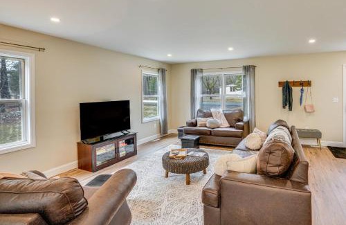 Greenville House | Game Room and Deck Secluded Catskills Retreat