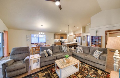 Bonner County House | Game Room and Patio Pet-Friendly Oldtown Retreat