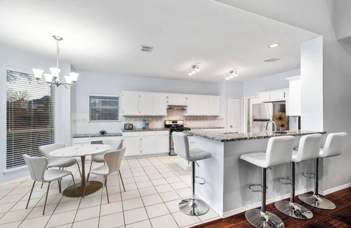 Frisco House | Game room, Crib, Fenced Backyard, Relocation stays