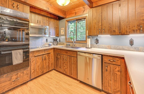 Packwood Cabin | Game Room & Fire Pit: Family Cabin in Packwood!