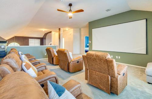 South Arlington House | Game Room, Hot Tub and Pool! Grand Prairie Getaway