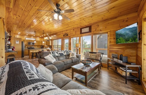 Sevierville Cabin | Game Room, Hot Tub & Large Porches-Luxury Cabin