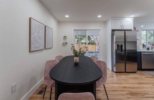 Alta Vista Area House | Game Room- Hot Tub- Sauna & Projector!