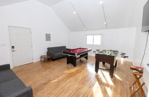 New Haven Villa | Game Room Near Yale