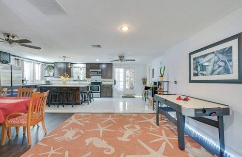 Lake Magdalene House | Game Room, Sunroom + Pool Access! Cozy Tampa Home!
