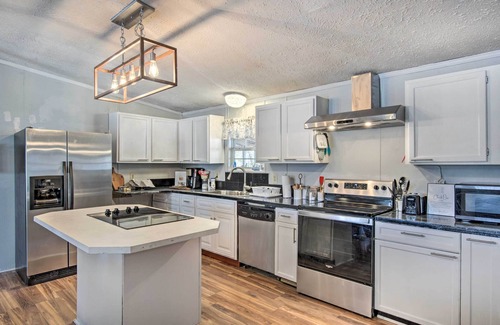 Shelby House | Game Room & Views: Lakefront Shelby Home!
