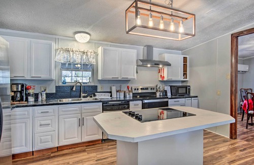 Shelby House | Game Room & Views: Lakefront Shelby Home!