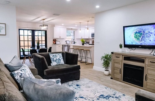 Northlakes House | Game Room & Yard Cozy, Family-Friendly Stay