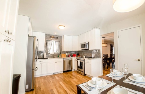 Englewood House | ★Game Room★4 Bedroom (2 King Beds) 3 Bathroom near Arapahoe/I-25