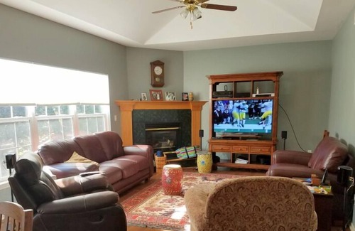 Bryant Pattengill West House | Gameday Casual Living for 12+ Five Star Listing