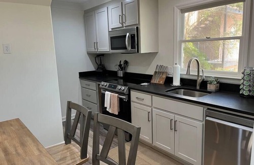 Auburn Condo | Gameday Comfort, 2br/2ba, 5 mins walk to Stadiums!