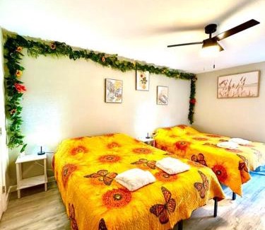 West Arlington Apartment | Games Haven with Crib Mins from AT&T, Sixflags, UTA, GlobeLife, AmericanAirlinesCenter