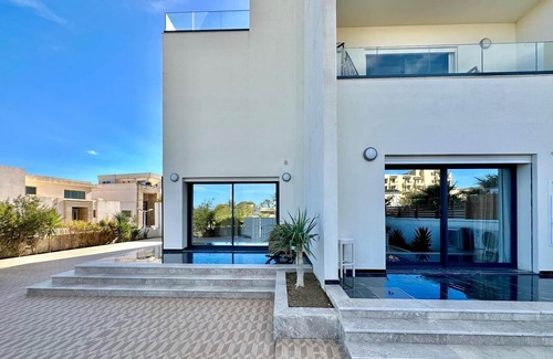 Gammarth Apartment | Gammarth Touristique piscine commune bord de mer