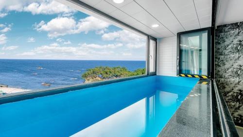 Gyeongju House | Gampo Beach Hill Pool Villa
