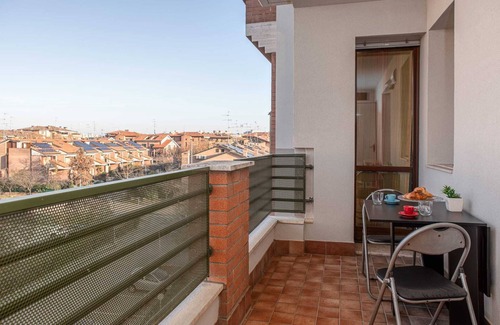 San Faustino-Madonnina-Quattroville Apartment | Ganden's Flat - One Bedroom Apartment, Sleeps 3