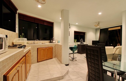 Bophut Apartment | GANESHA 2 bedrooms SEAVIEW apartment POOL +JACUZZI