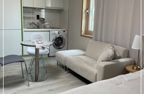 Seocho-dong Apartment | Gangnam Cozy home 7 min to subway Free Parking Elevator