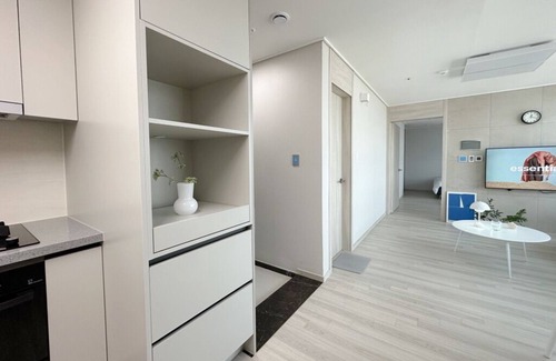 Cheongdam Apartment | Gangnam Han River View 1bedroom+1living room