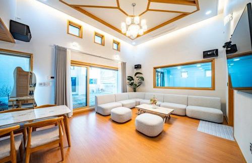 Gangneung Villa | Gangneung ENG Private Pool Villa