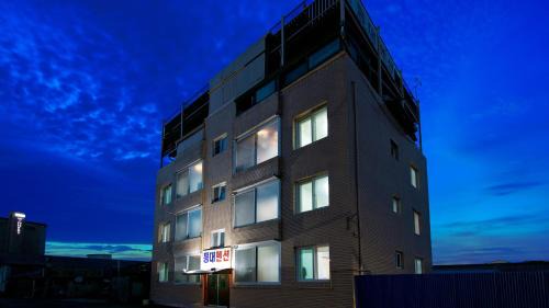Jumunjin-eup House | Gangneung Jumunjin Lighthouse Pension
