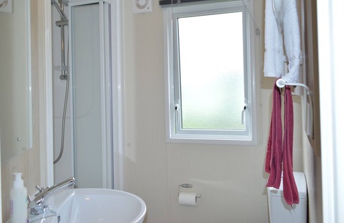 Slate Islands House | GANNET, pet friendly, country holiday cottage, with a garden in Oban