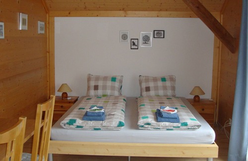 St. Stephan Condo | Ganze Etage mit 2 Zimmer und Bad