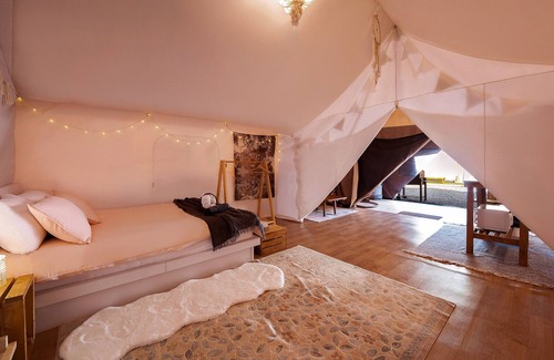 Buk House | Gapyeong Iluglamping