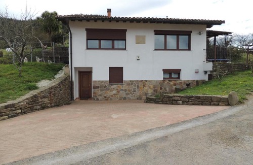 Arrankudiaga House | Garai Etxea, casa adosada en la montaña