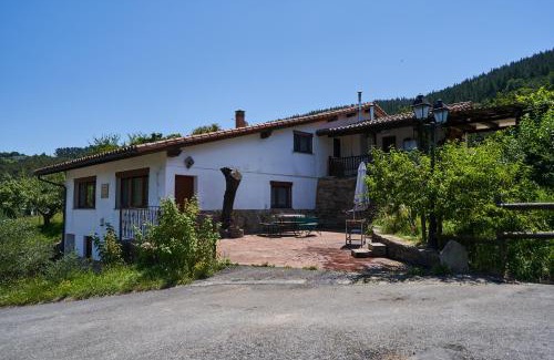 Arrankudiaga House | Garai Etxea, casa adosada en la montaña