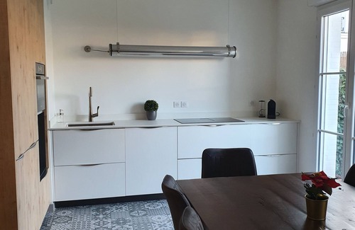 Serris House | Garden Alley House 8 people