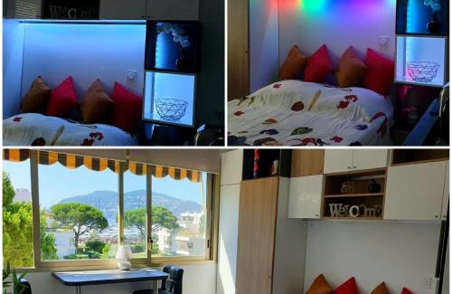 Mandelieu-la-Napoule Beach Apartment | Garden and beach sea view apartment Cannes