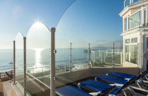 Totland Bay Apartment | Garden Apartment, 1 Pilots Point