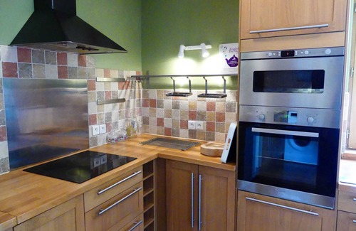 Limoux Apartment | Garden Apartment: AC, spacious, 2 BEDROOMS garden