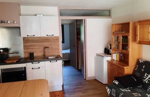 Ancelle Apartment | Garden apartment in the mountains. Quiet residence with green space.
