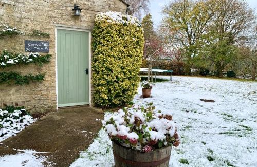 Farthinghoe House | Garden Barn