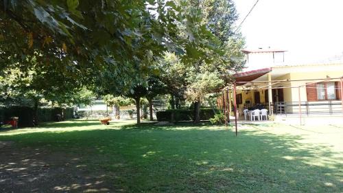 Paralia Pantaleimonos Apartment | Garden beach house