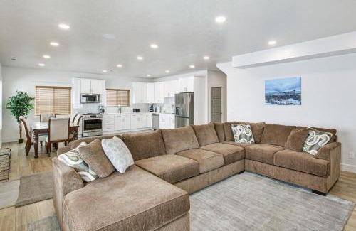Sweetwater House | Garden City Cabin with Fire Pit 2 Mi to Bear Lake!