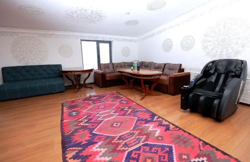 Navoiy Hotel | Garden City hotel