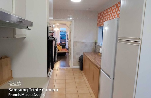 Gedling Apartment | Garden City House - Huku Kwetu (Notts)