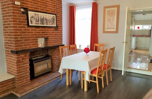 Gedling Apartment | Garden City House - Huku Kwetu (Notts)