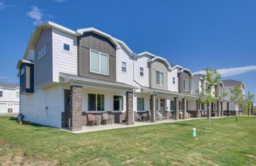 Garden City House | Garden City Townhome, Close to Parks and Downtown!