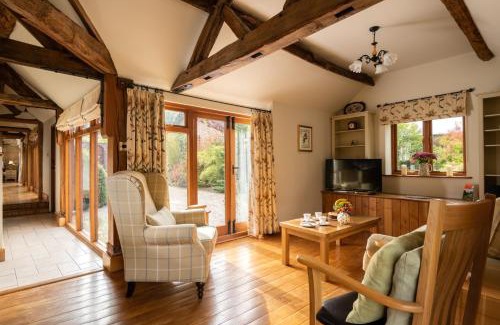 Hope Bowdler House | Garden Cottage at Eaton Manor