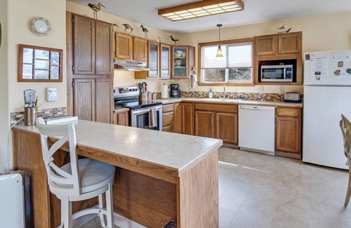 Yachats House | Garden Cottage (By the Sea)