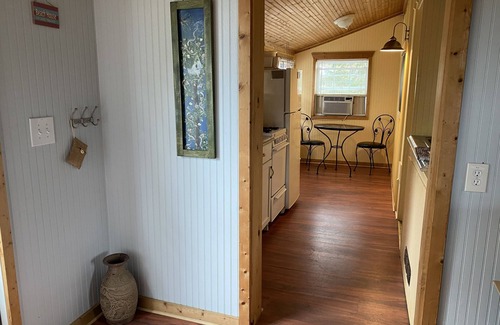 Applegate Cottage | Garden Cottage on Lake Huron #7