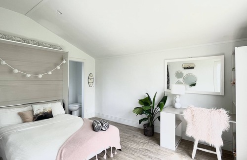 Te Horo House | Garden cottage Te Horo