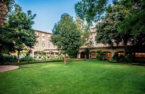 Isando Hotel | Garden Court OR Tambo International Airport