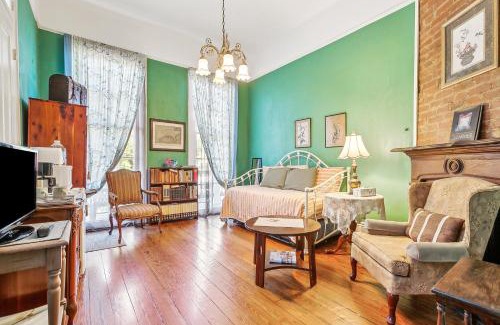 Irish Channel Bed & Breakfast | Garden District Bed and Breakfast