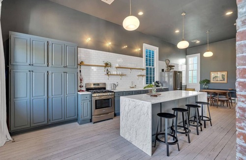 Lower Garden District House | Garden District Gem - Walk to Magazine Street!